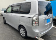 TOYOTA VOXY X