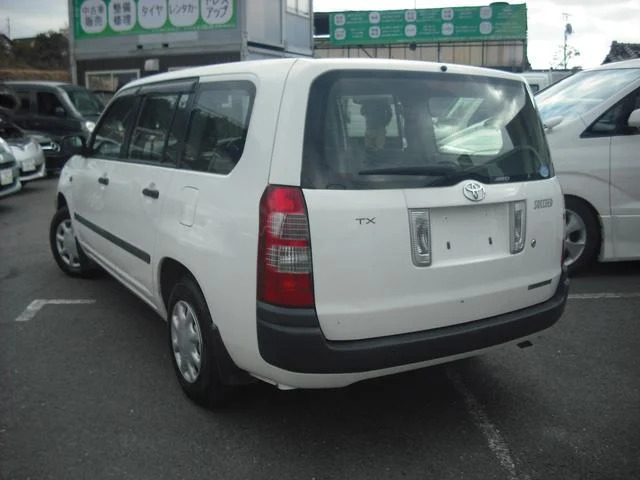 TOYOTA SUCCEED