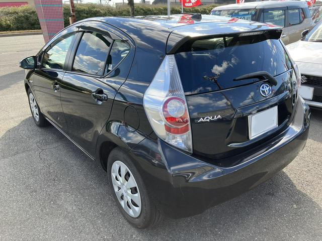 TOYOTA AUQA