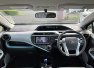 TOYOTA AUQA